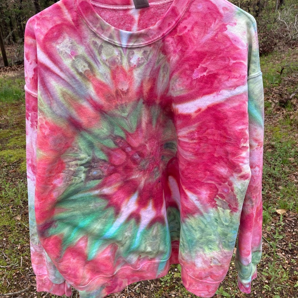 Watermelon swirl tie dye
